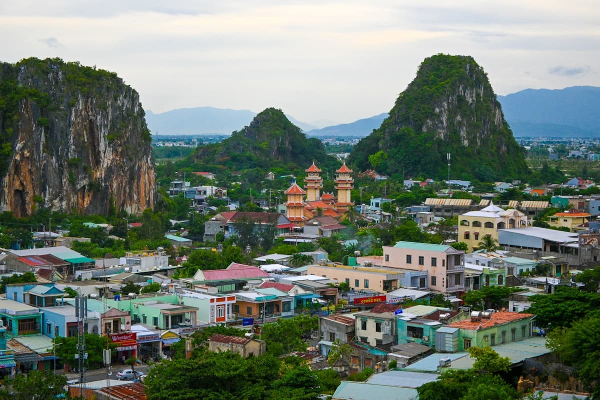 Хойан — улица с шёлковыми фонарями, экскурсия из Дананга