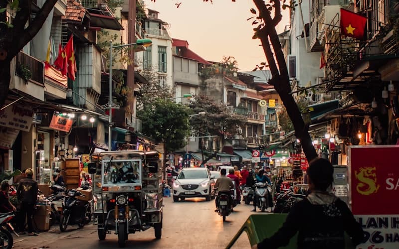 Старый квартал Ханоя — узкие улочки столицы Вьетнама