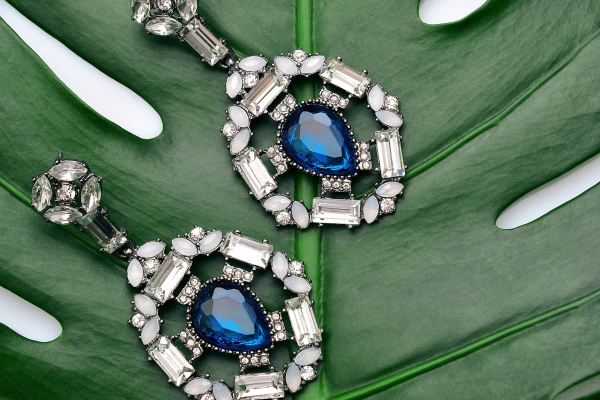 Жемчужные украшения в Нячанге — серьги, ожерелья и браслеты