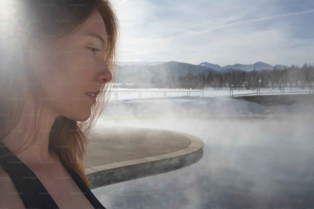 Спа-процедура с горячими камнями в грязелечебнице Нячанга