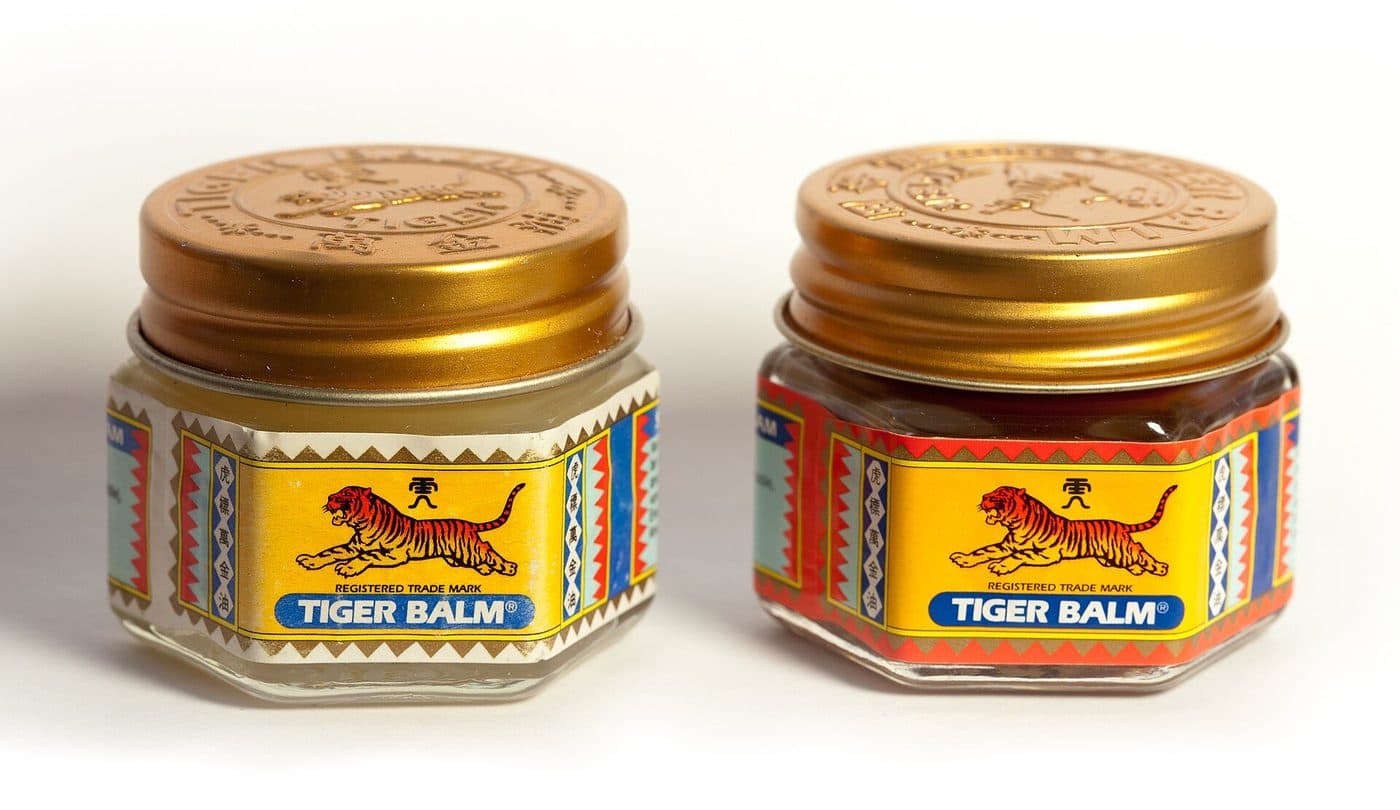 Белый и красный Tiger Balm в стеклянных баночках — сингапурский бальзам, не вьетнамский Белый тигр