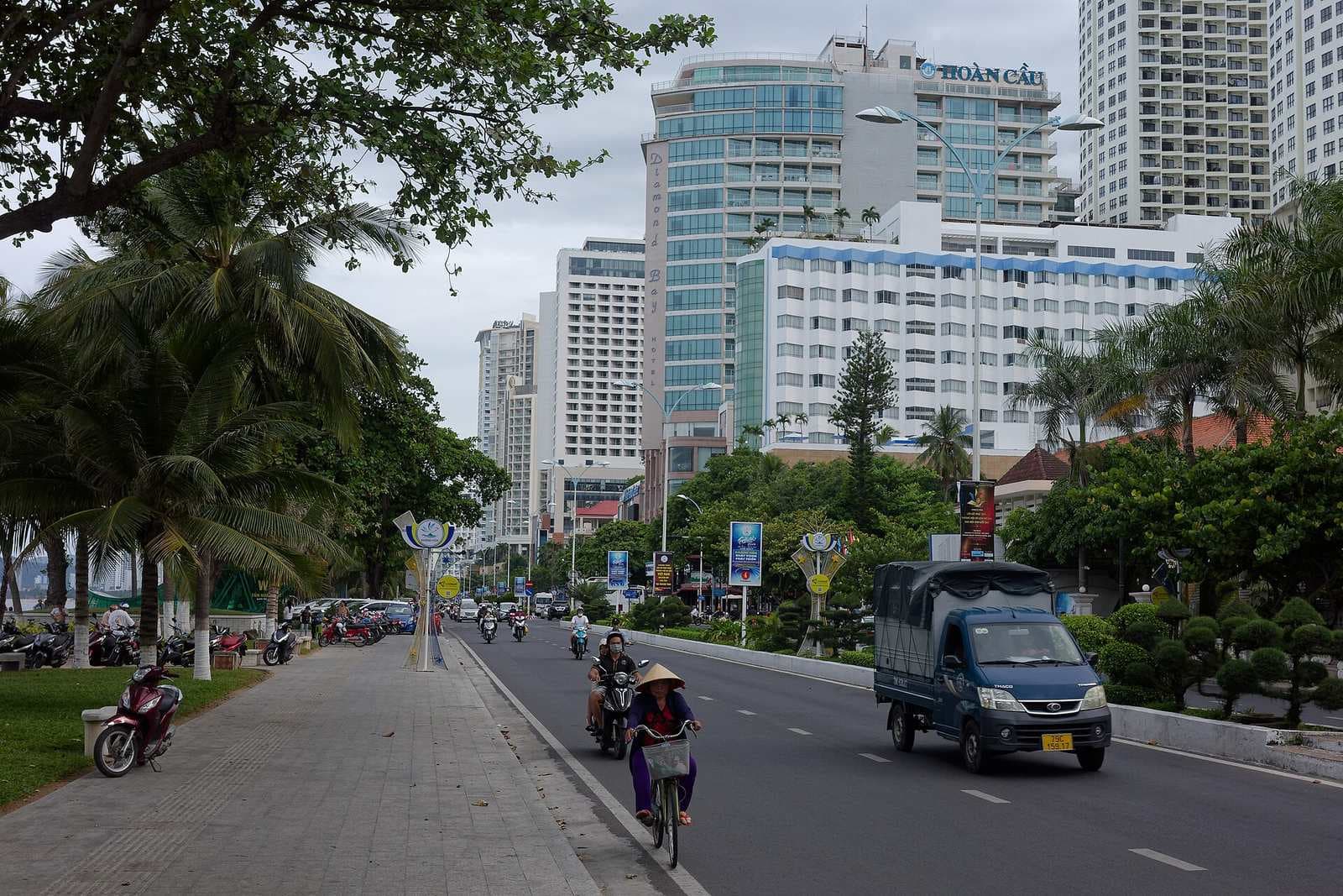 Tran Phu boulevard in Nha Trang with the Hoan Cau and Diamond Bay hotel towers