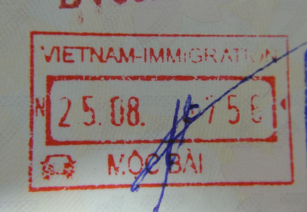 Въездной штамп Vietnam Immigration пограничного перехода Мокбай в паспорте